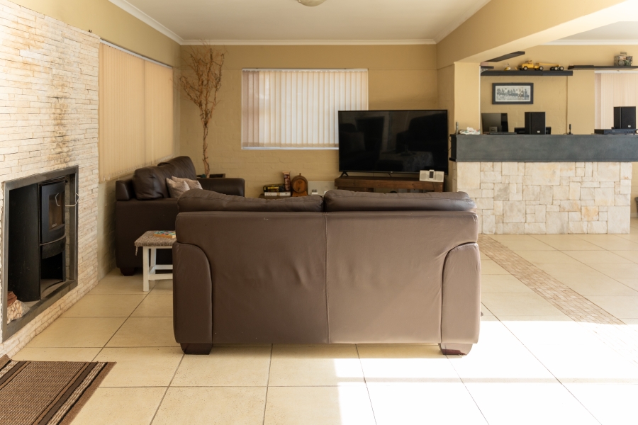 6 Bedroom Property for Sale in Fish Hoek Western Cape